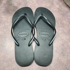 Havaianas Black flip flop sandals US 11-12W